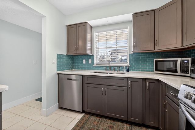 1640 JUNO TRAIL 102A, Astor, FL 32102