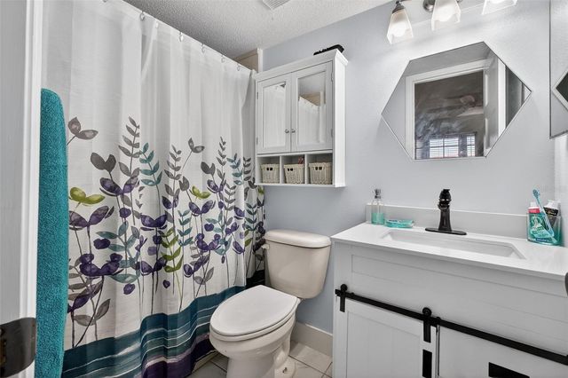 1640 JUNO TRAIL 102A, Astor, FL 32102