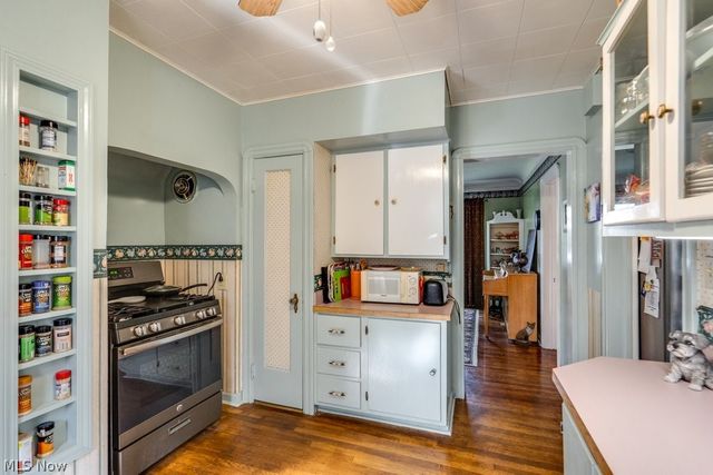 18860 Lorain Road, Fairview Park, OH 44126