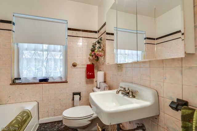 18860 Lorain Road, Fairview Park, OH 44126