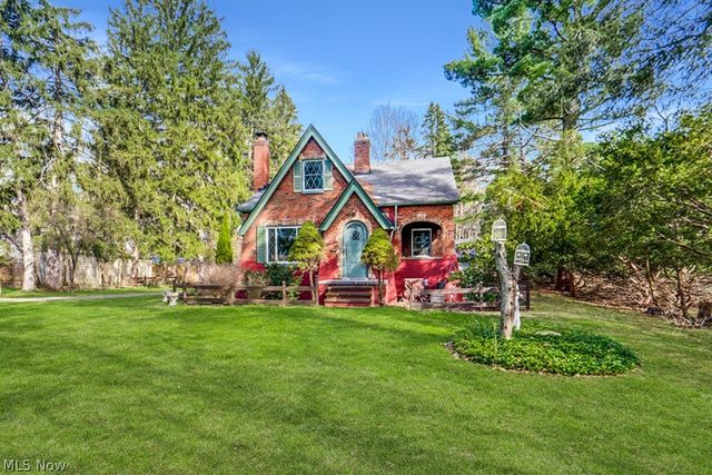 18860 Lorain Road, Fairview Park, OH 44126