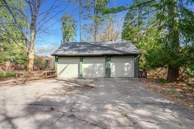 18860 Lorain Road, Fairview Park, OH 44126