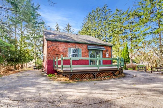 18860 Lorain Road, Fairview Park, OH 44126