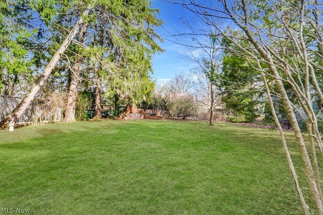 18860 Lorain Road, Fairview Park, OH 44126