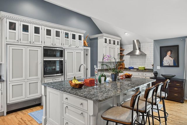 33 Pine Orchard Road, Harwich, MA 02645