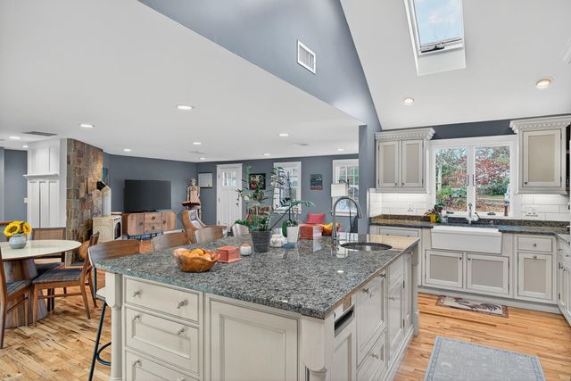 33 Pine Orchard Road, Harwich, MA 02645