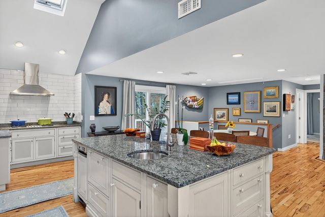 33 Pine Orchard Road, Harwich, MA 02645