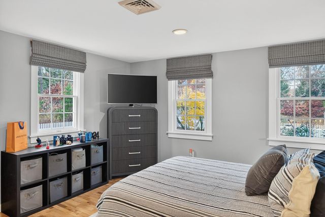 33 Pine Orchard Road, Harwich, MA 02645