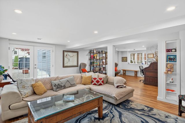 33 Pine Orchard Road, Harwich, MA 02645