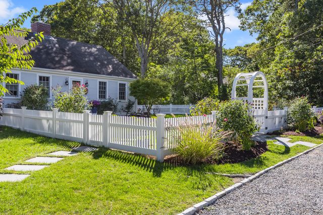 33 Pine Orchard Road, Harwich, MA 02645