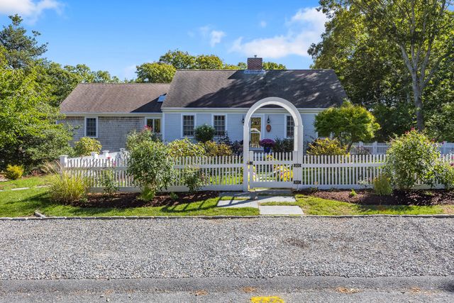 33 Pine Orchard Road, Harwich, MA 02645