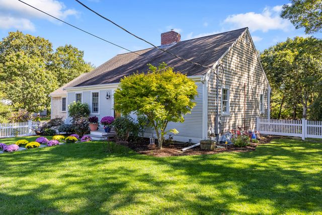 33 Pine Orchard Road, Harwich, MA 02645