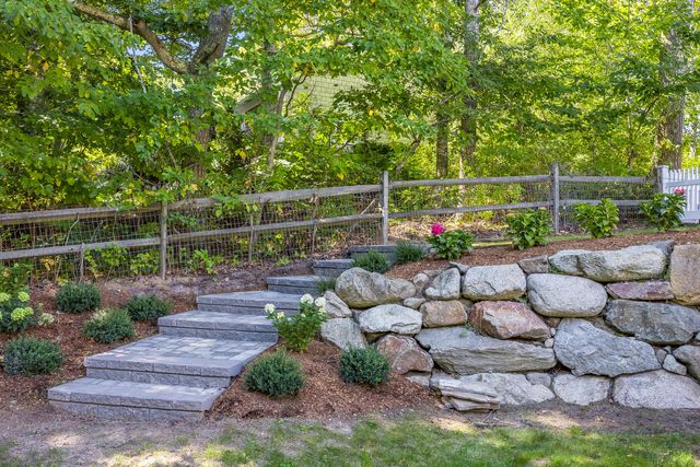 33 Pine Orchard Road, Harwich, MA 02645