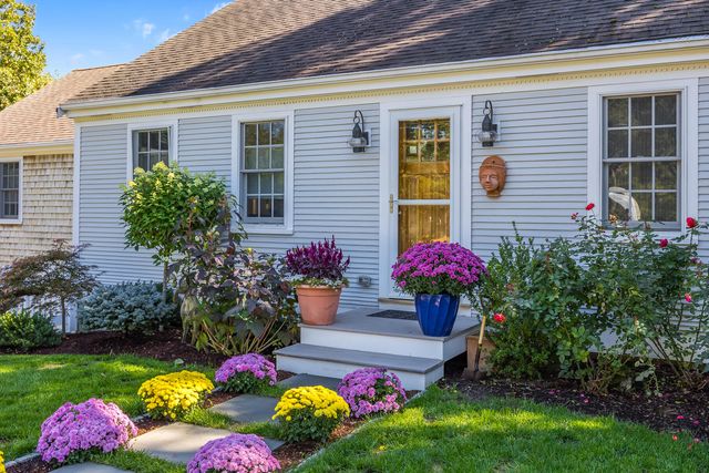 33 Pine Orchard Road, Harwich, MA 02645