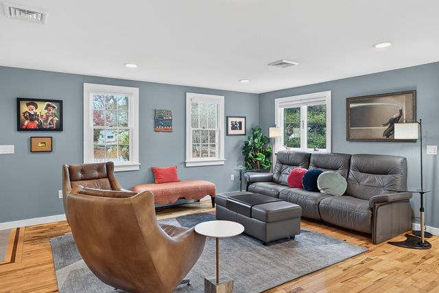 33 Pine Orchard Road, Harwich, MA 02645