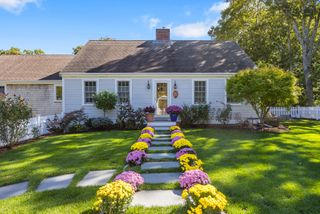 33 Pine Orchard Road, Harwich, MA 02645