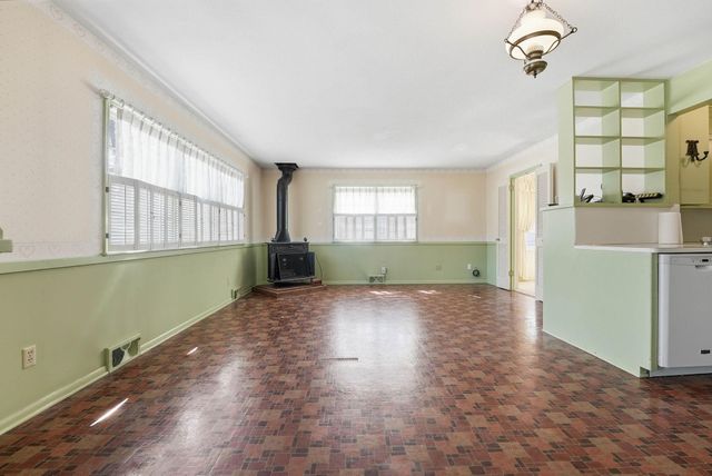 3016 Perry Avenue N, Golden Valley, MN 55422