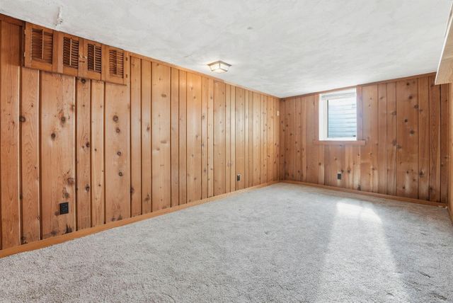 3016 Perry Avenue N, Golden Valley, MN 55422