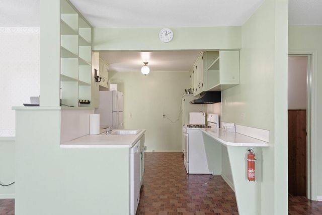 3016 Perry Avenue N, Golden Valley, MN 55422