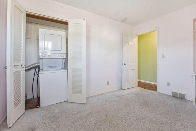 3016 Perry Avenue N, Golden Valley, MN 55422