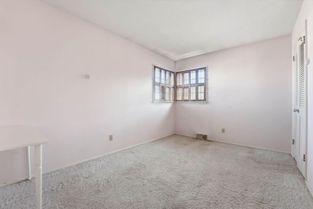 3016 Perry Avenue N, Golden Valley, MN 55422