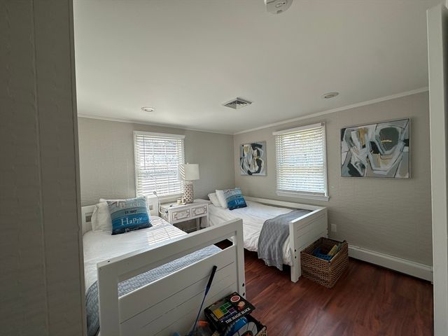 18 Captain Towne Rd, Sandwich, MA 02537