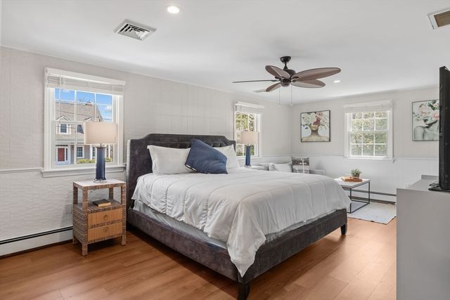 18 Captain Towne Rd, Sandwich, MA 02537