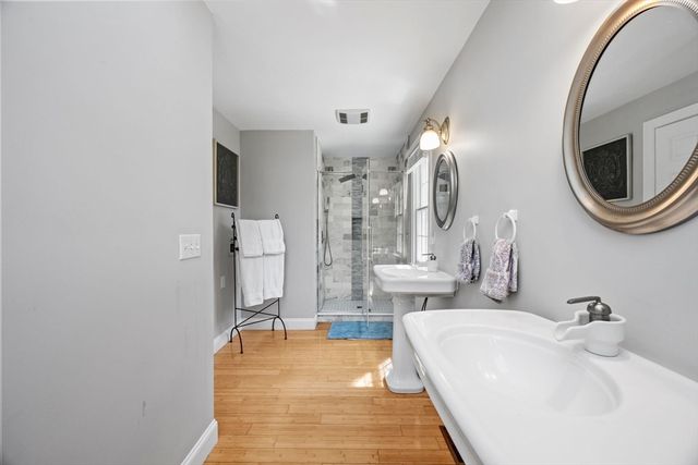 18 Captain Towne Rd, Sandwich, MA 02537