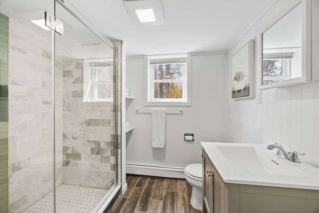 18 Captain Towne Rd, Sandwich, MA 02537