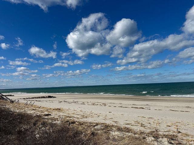 18 Captain Towne Rd, Sandwich, MA 02537