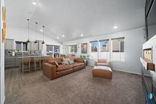 2412 E Stewart Ln Lane, Brandon, SD 57005