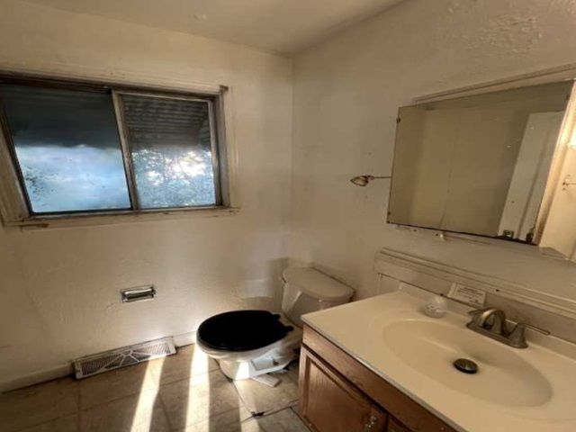 1701 W 75th Place, Chicago, IL 60620