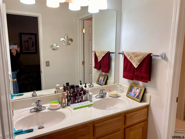 15034 Tibbles Street, Omaha, NE 68116