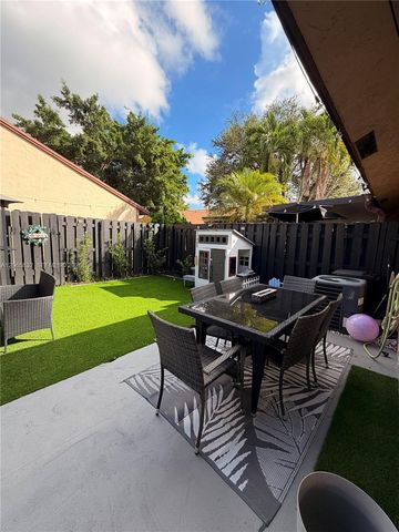 11083 NW 38th Place, Sunrise, FL 33351