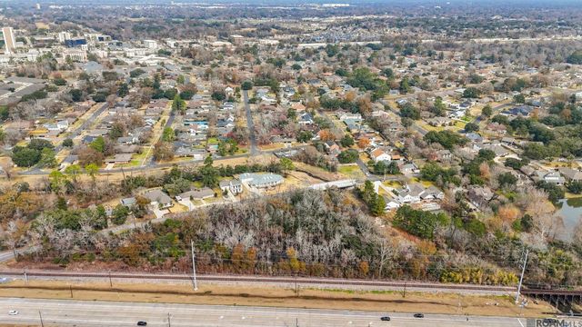 5400 Moss Side Ln, Baton Rouge, LA 70808