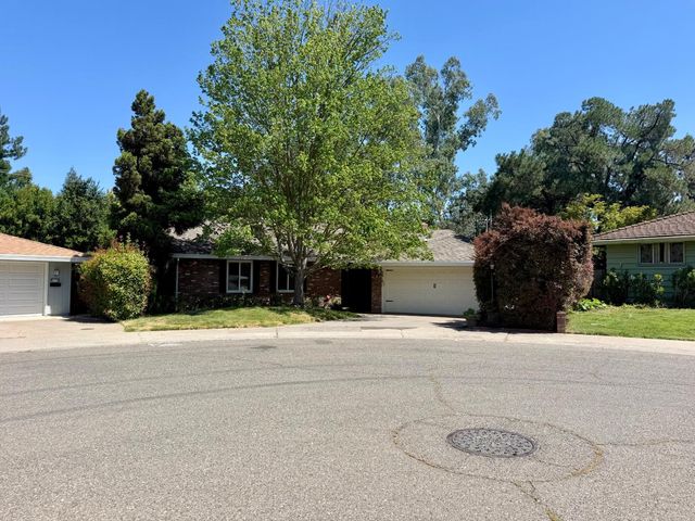 3910 La Honda Way, Carmichael, CA 95608