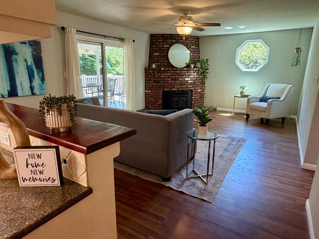 3910 La Honda Way, Carmichael, CA 95608