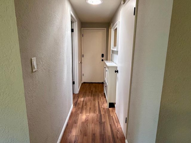 3910 La Honda Way, Carmichael, CA 95608
