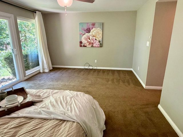 3910 La Honda Way, Carmichael, CA 95608