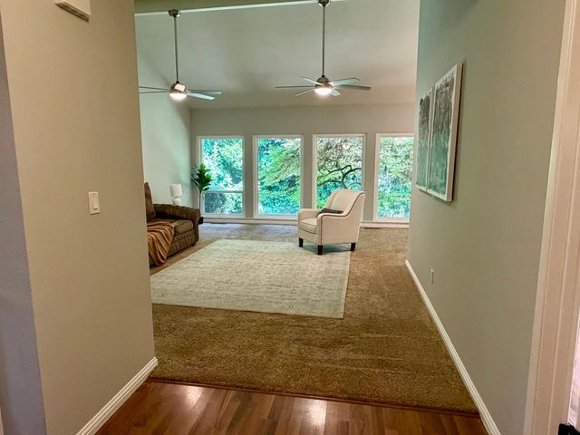3910 La Honda Way, Carmichael, CA 95608