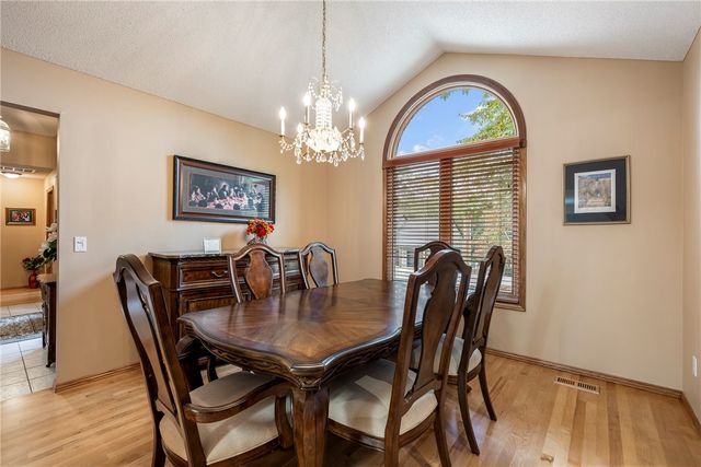 6 Devizis Drive, Bella Vista, AR 72714