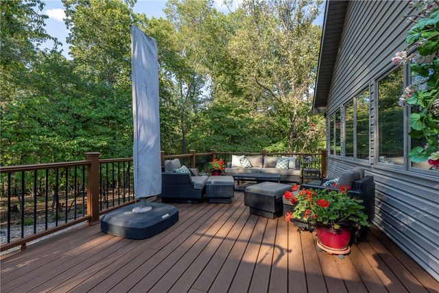 6 Devizis Drive, Bella Vista, AR 72714