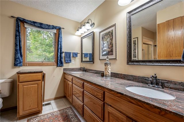 6 Devizis Drive, Bella Vista, AR 72714