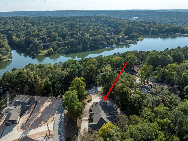 6 Devizis Drive, Bella Vista, AR 72714