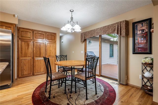 6 Devizis Drive, Bella Vista, AR 72714