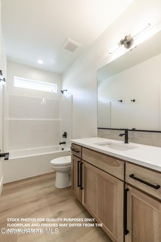 9127 W Swather Ave, Rathdrum, ID 83858