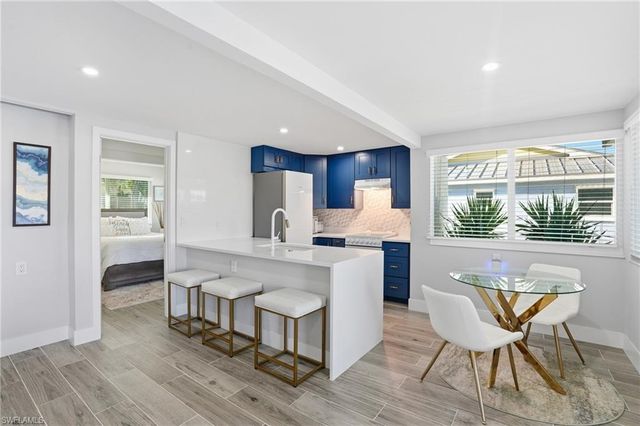 239 Curlew ST, Fort Myers Beach, FL 33931
