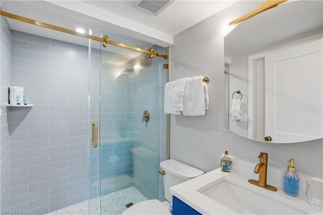 239 Curlew ST, Fort Myers Beach, FL 33931