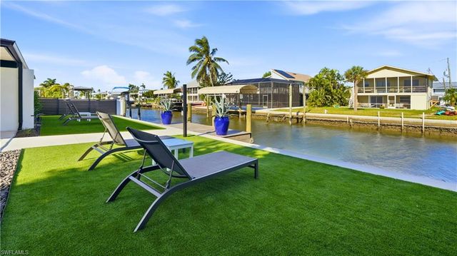 239 Curlew ST, Fort Myers Beach, FL 33931