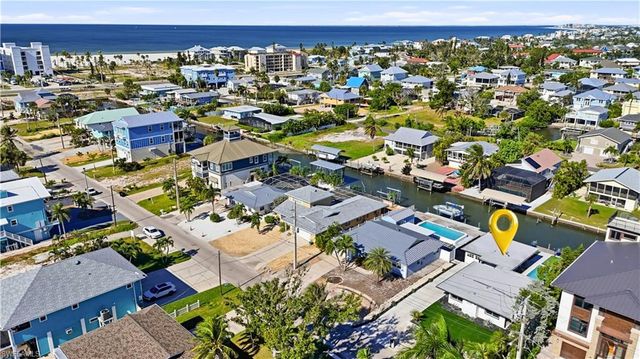 239 Curlew ST, Fort Myers Beach, FL 33931